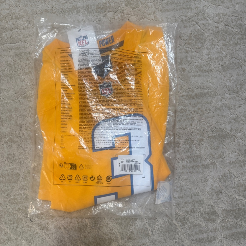 Brand new Nike Authentic LA NFL Charger Derwin James #3 Jersey with tag Youth L